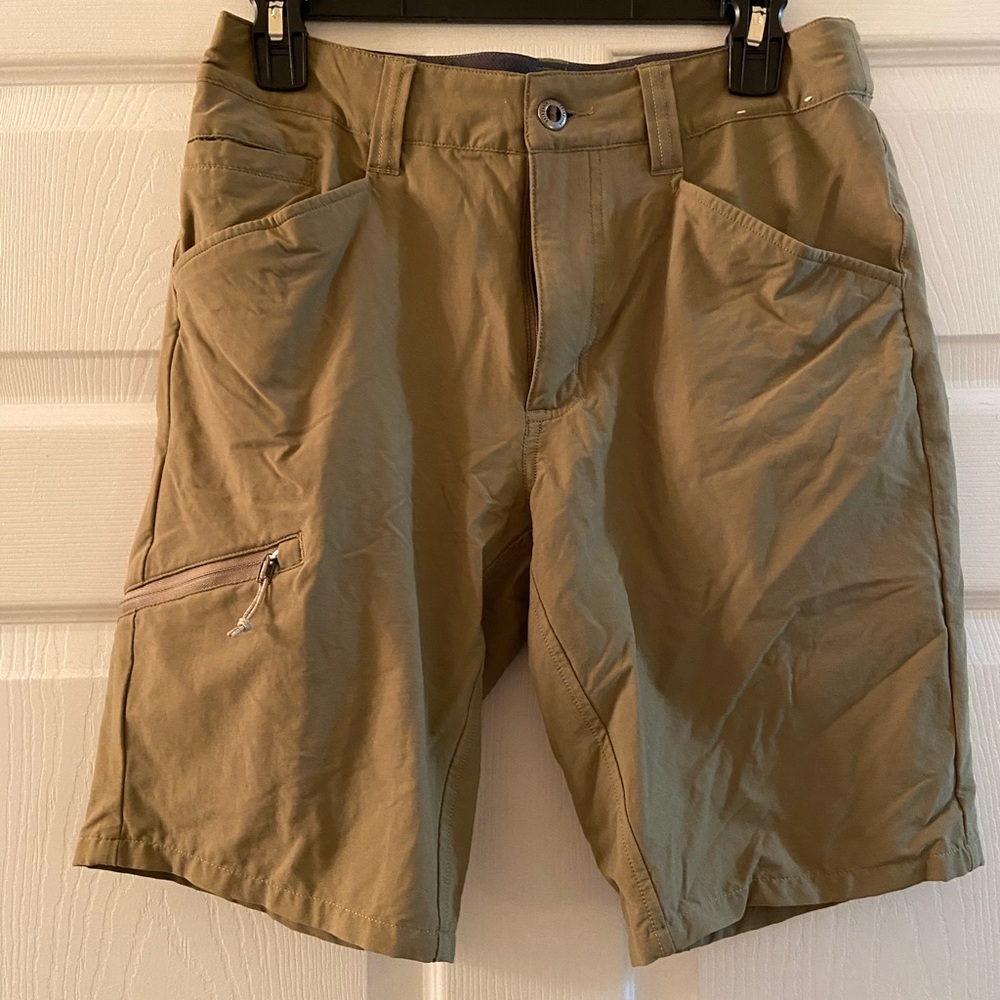 Men’s Dark Khaki Patagonia Short